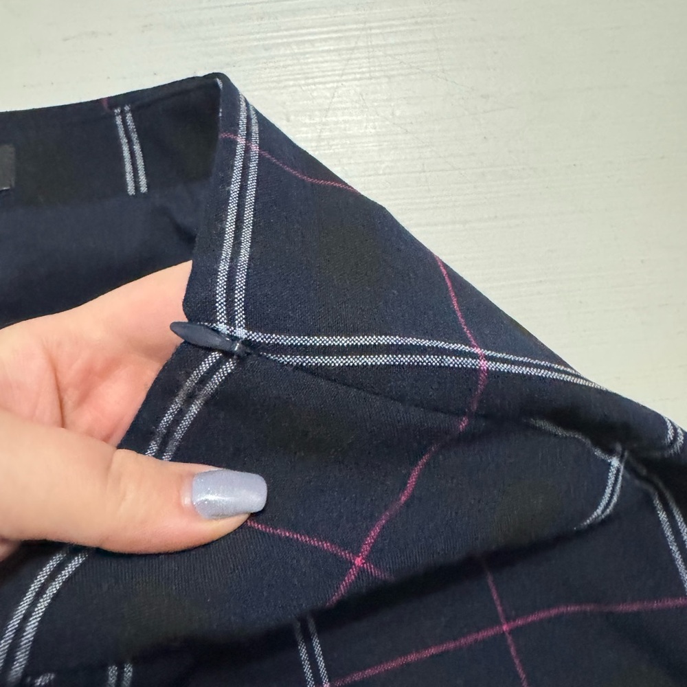 Banana Republic Plaid Skirt - Picture 3 of 4